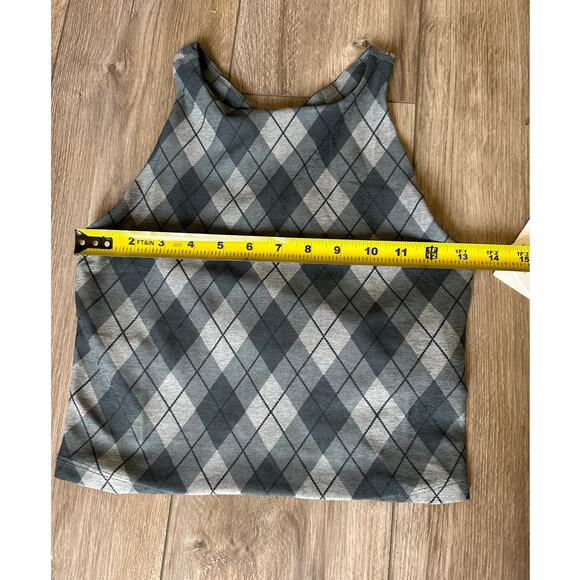 Beyond Refocus Cropped Tank Grey Argyle size Small - Picture 9 of 9